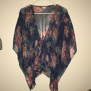 Batwing floral tie kimono